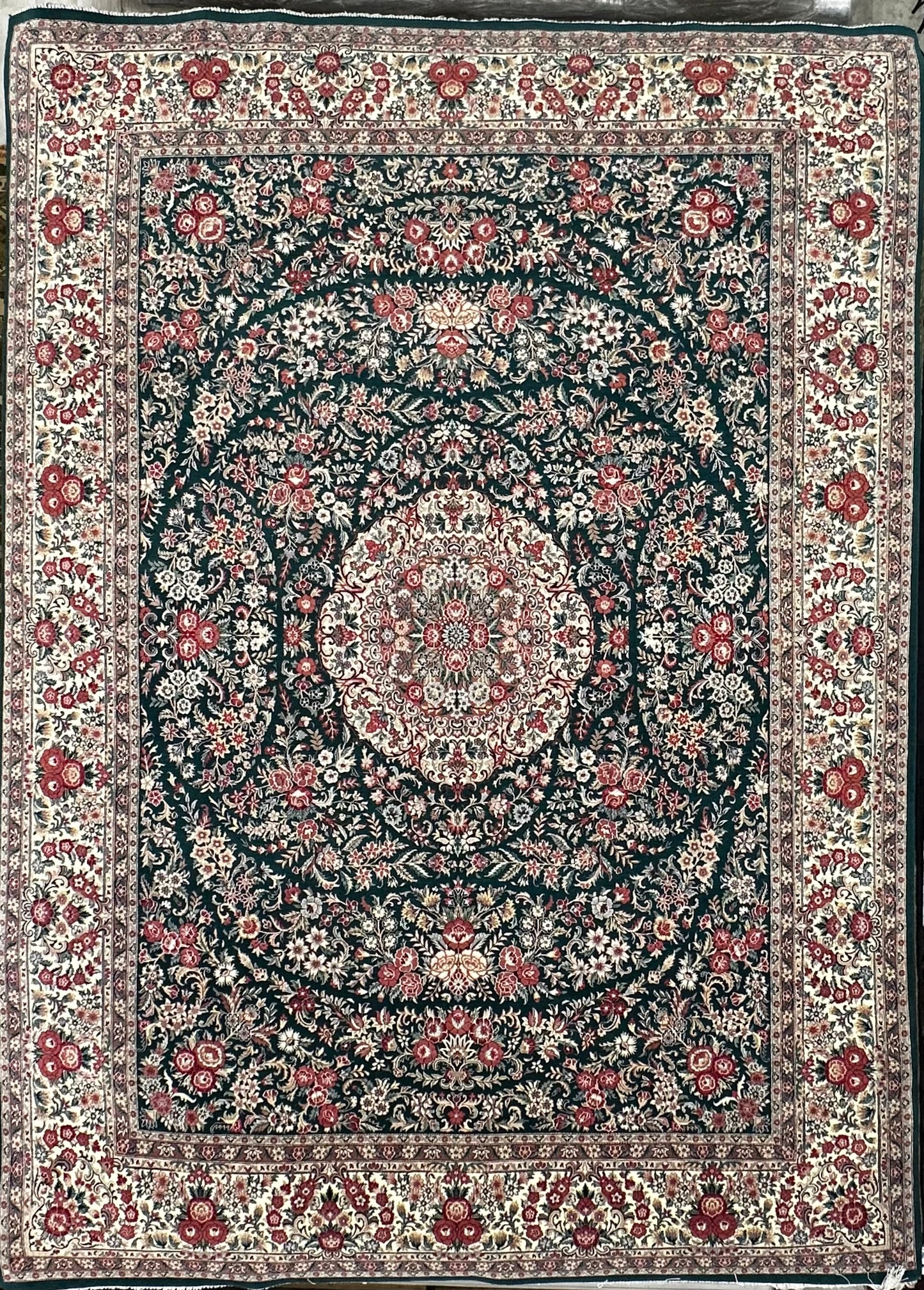 9x12 Handknotted rug