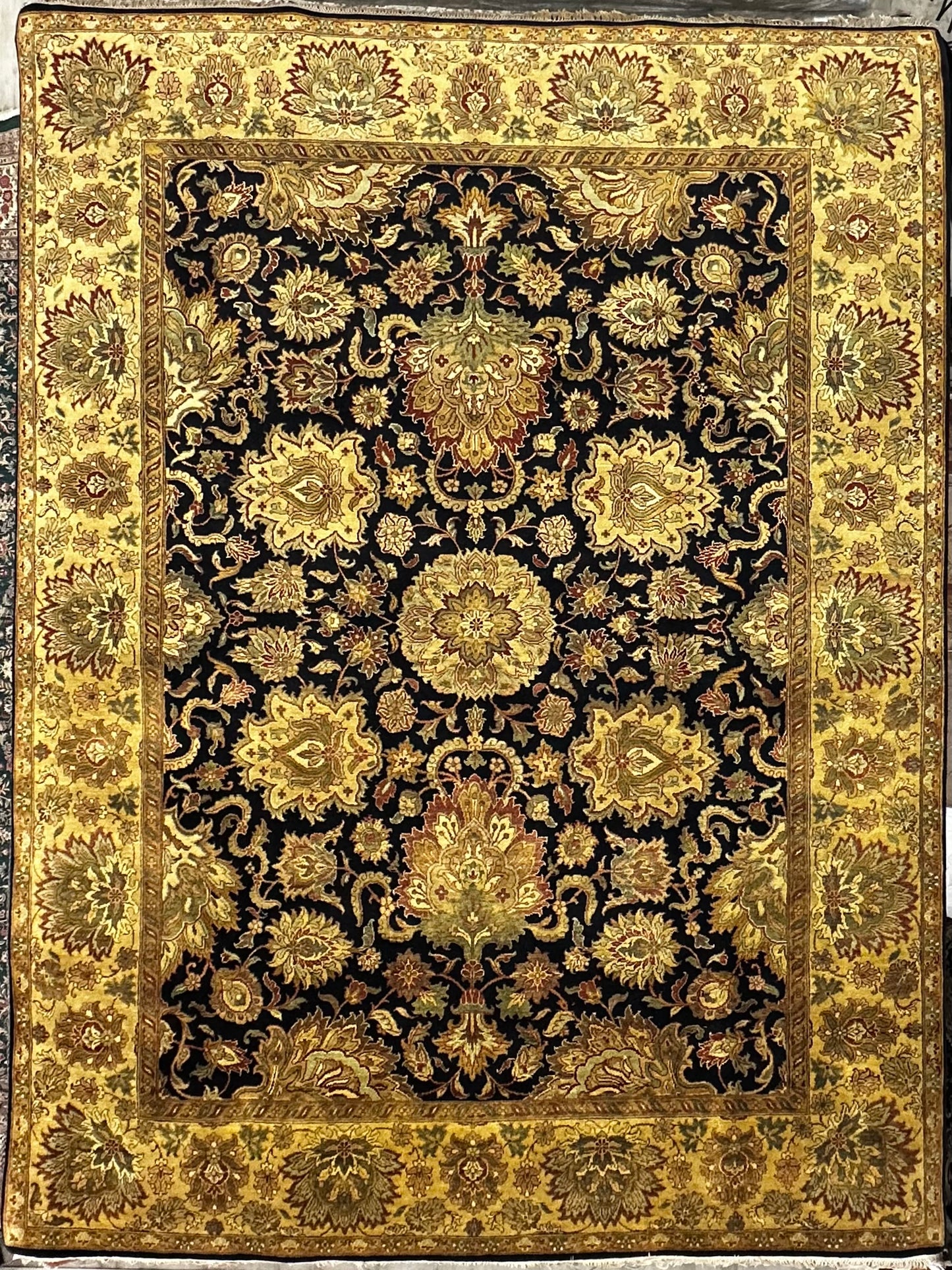 9x12 Handknotted rug
