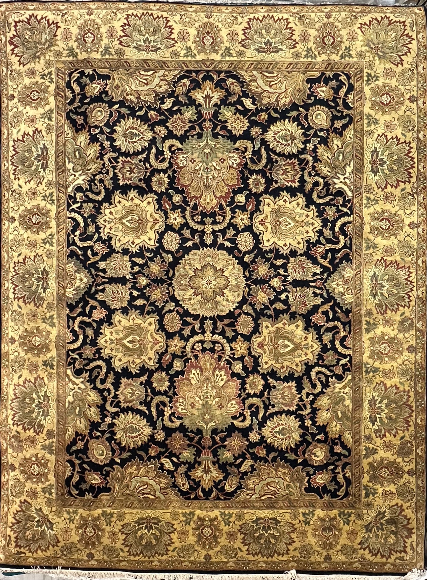 9x12 Handknotted rug
