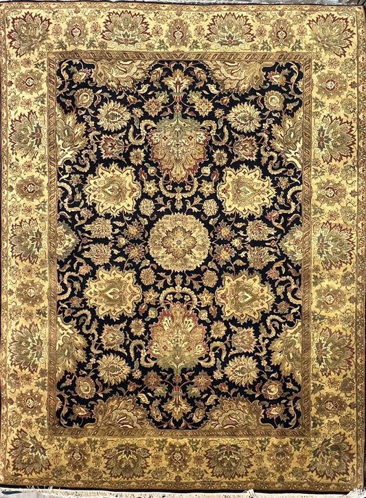 9x12 Handknotted rug
